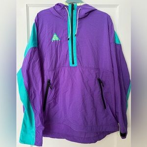 Men’s ACG Nike Windbreaker- M/L Fit